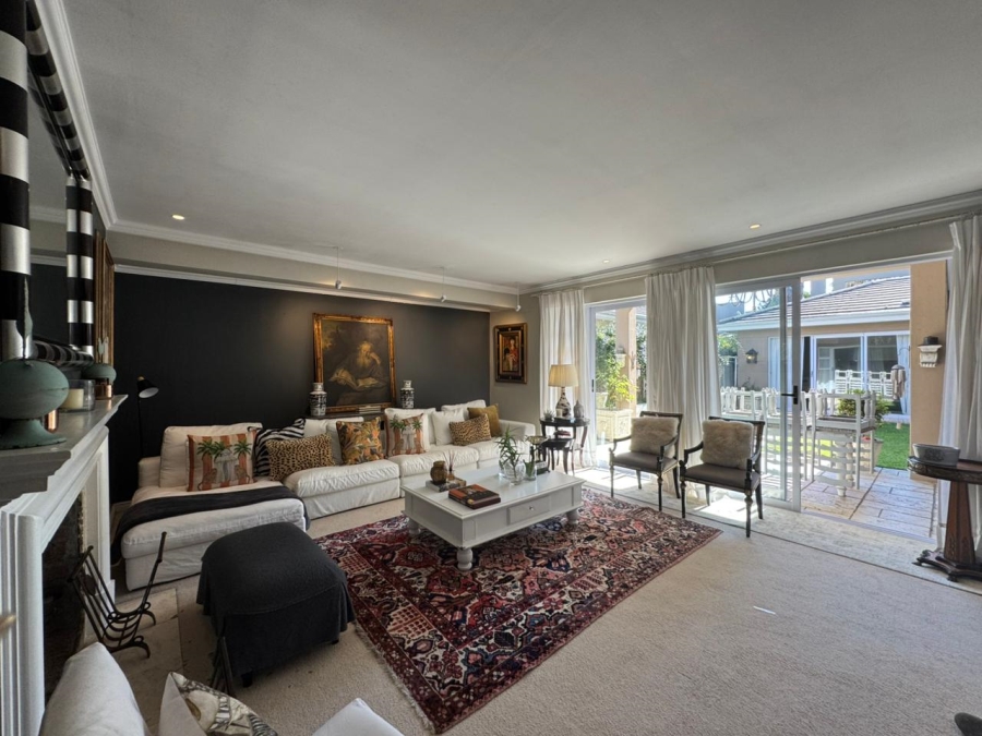 To Let 4 Bedroom Property for Rent in Sunset Links Western Cape